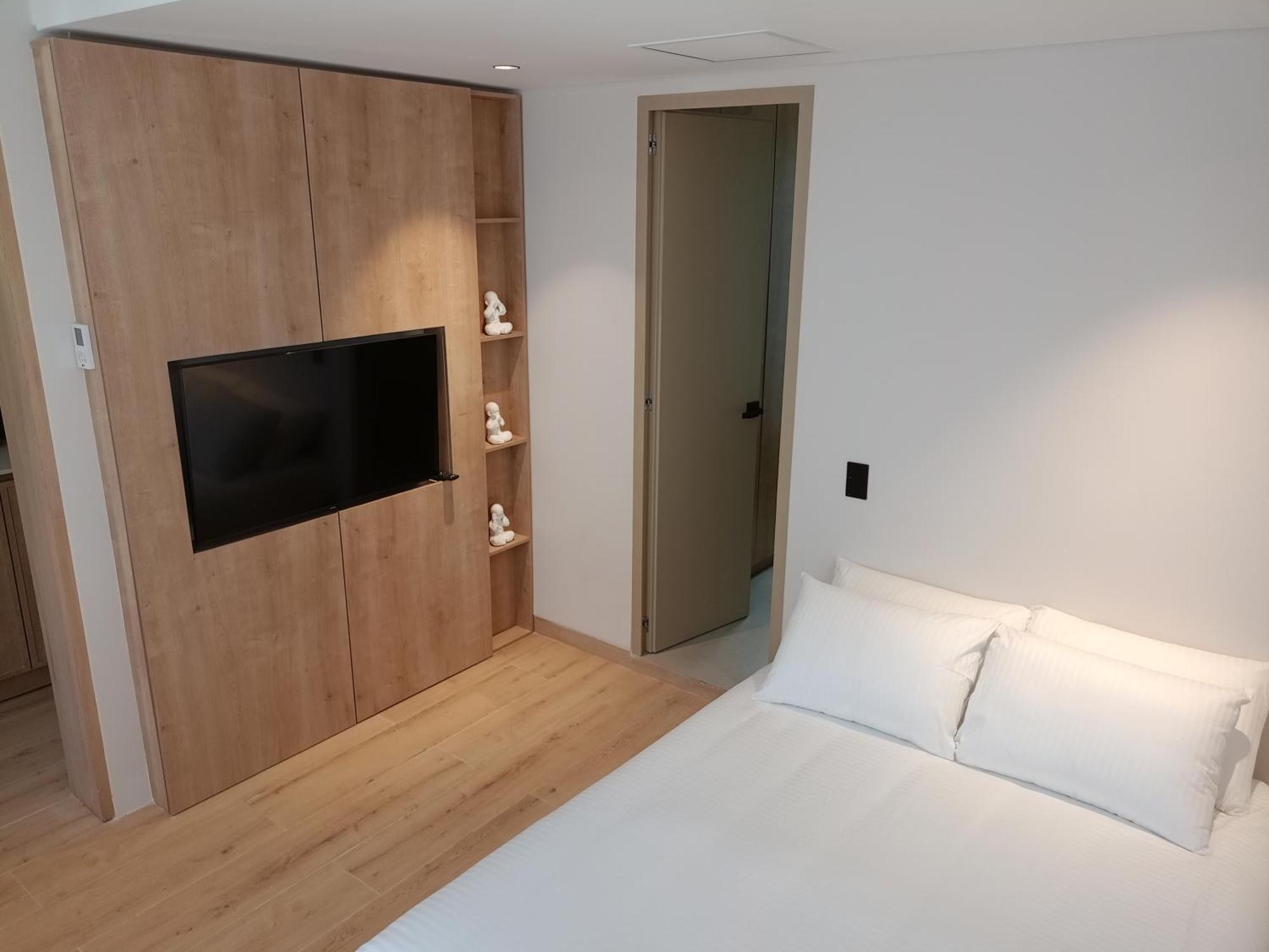 Casa Tokyo Manila By Xcay Home Medellín Esterno foto